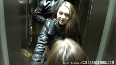 First-timer Duo SexTape 18 yo teenie